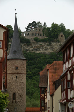 Karlburg, Aufnahme vom Maintor (Karlstadt am Main)